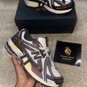 NEW BALANCE