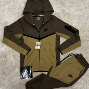 CHANDAL NIKE TECH