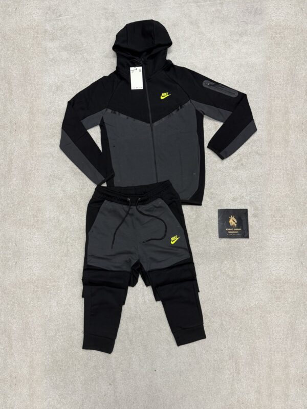 Chándal Nike Tech Fleece negro y gris