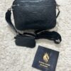 Bolso Louis Vuitton negro con monedero