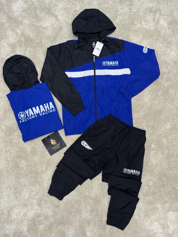 Chandal Yamaha Factory Racing azul, negro y blanco