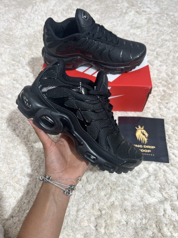 Zapatillas Nike TN negras